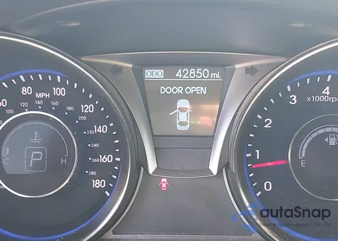 2015 Hyundai Genesis 3.8 Base from USA, damaged, VIN KMHHU6KJ0FU123794